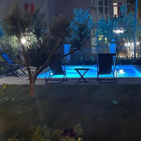 Belami Luxury Apartments Улцин Екстериор снимка